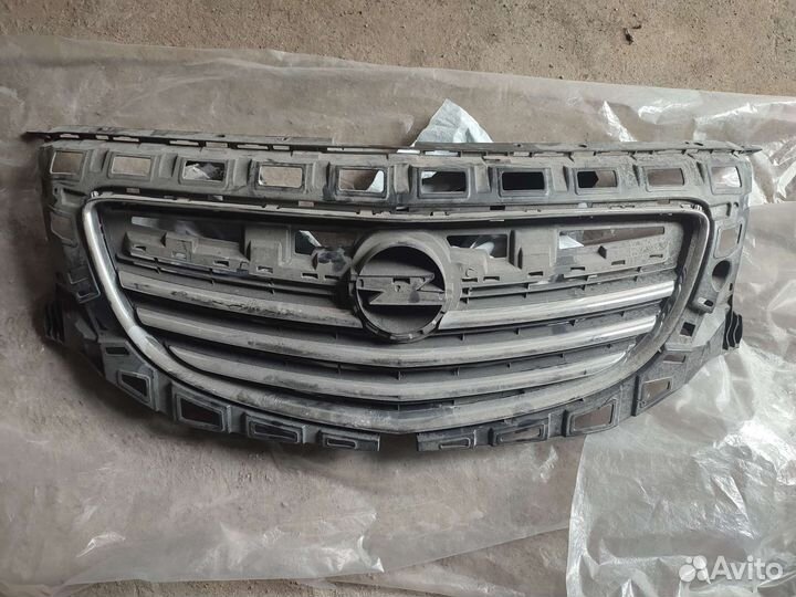 Решетка радиатора opel insignia дорест