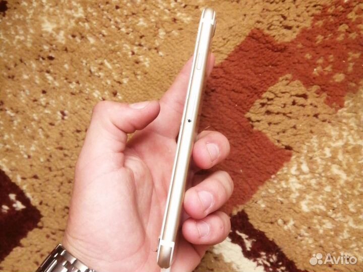Телефон iPhone 7 32 gb