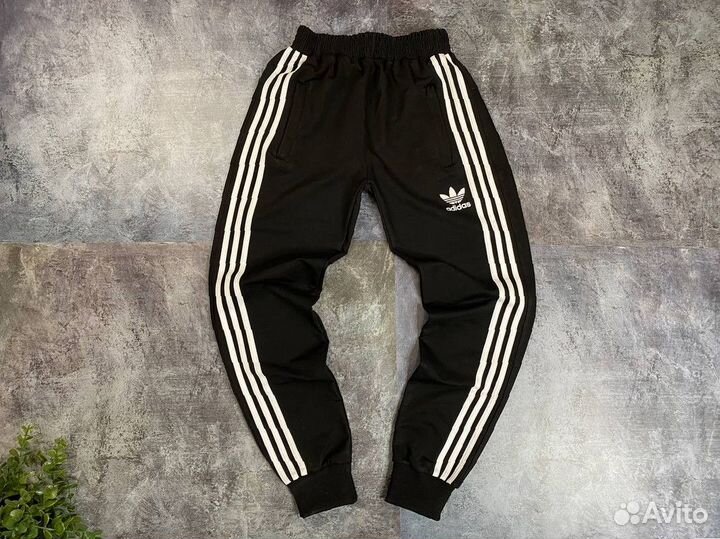 Спортивный костюм Adidas