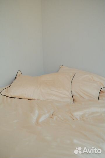 Постельное белье из тенселя в оттенке золото