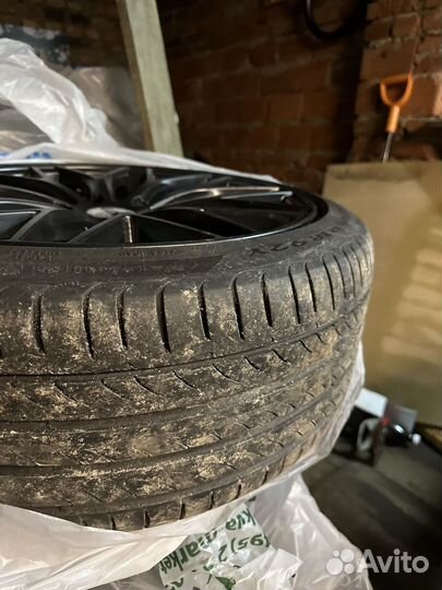 R18 Pirelli Powergy 225/40, PCD 5x114.3 DIA 60.1