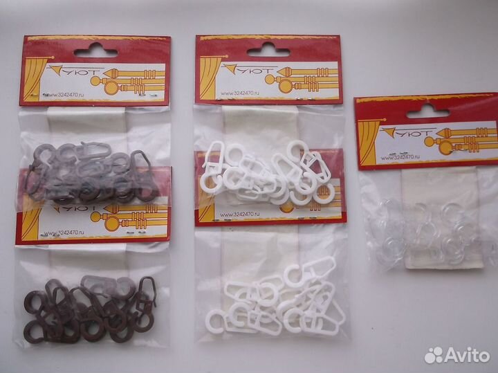 Крючок для колец на карниз