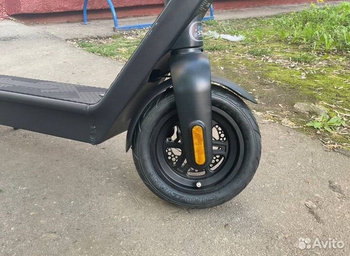 Электросамокат Electroway X9