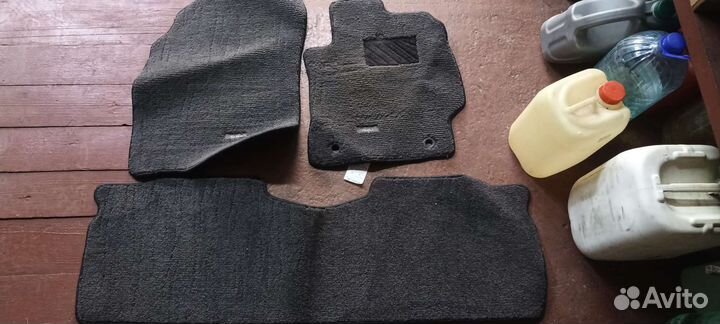 Коврики родные на Toyota sai