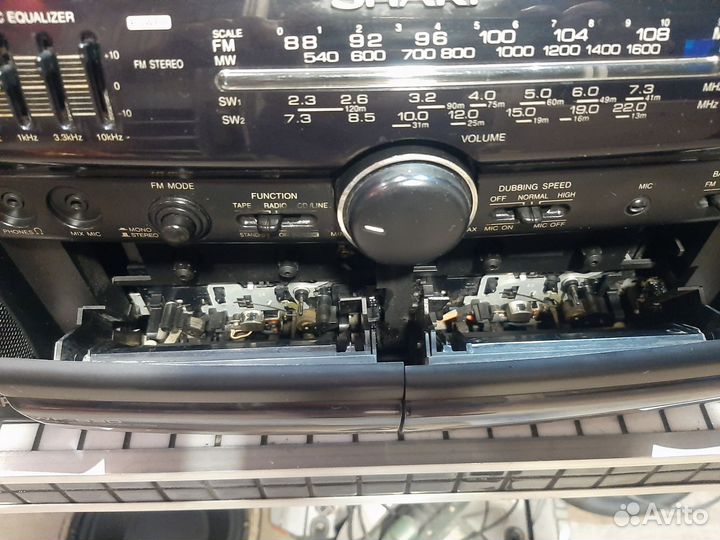 Кассетный магнитофон sharp