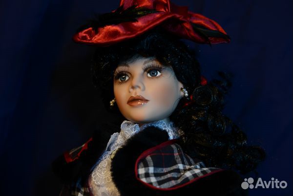 Фарфоровая Кукла Гвендолин в Гайд парке