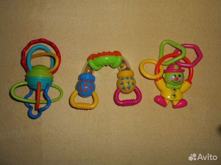 Принадлежности и игрушки для малыша