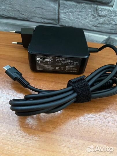 Блок питания 65w type c новый