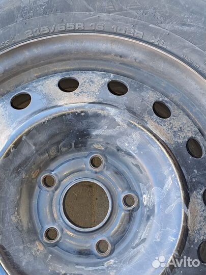 Kumho I'Zen KW31 215/65 R16