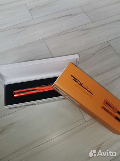 Профессиональный утюжок для кератинового выпрямлен