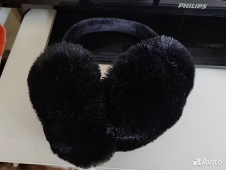 Меховые наушники