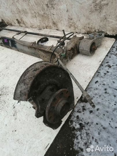 Балка задняя (подрамник)