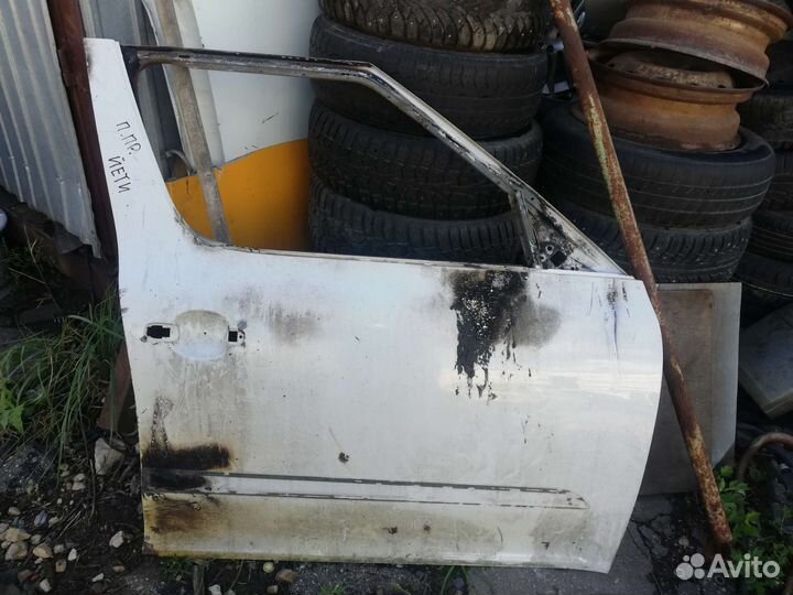 Дверь Шкода Йети