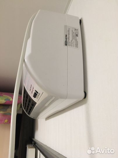 Тепловентилятор настенный