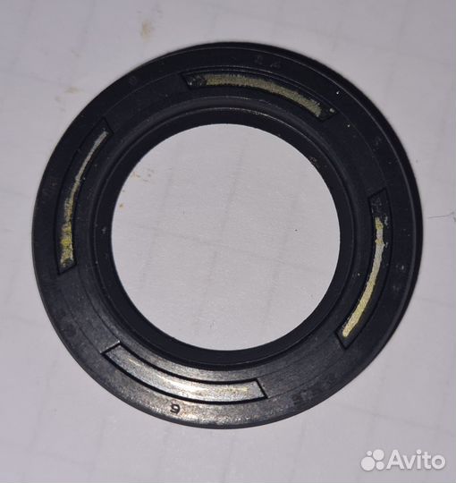 Сальник Yamaha (93101-25M57) (23x35.5x6) оригинал