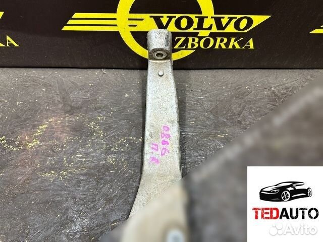 Кулак поворотный правый, Volvo XC90 2016