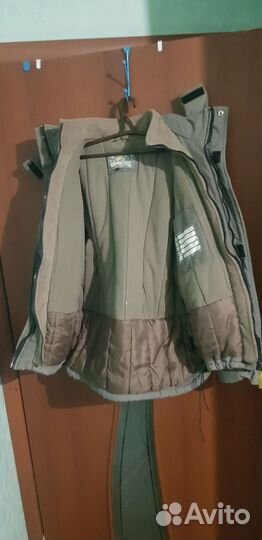 Горнолыжная куртка