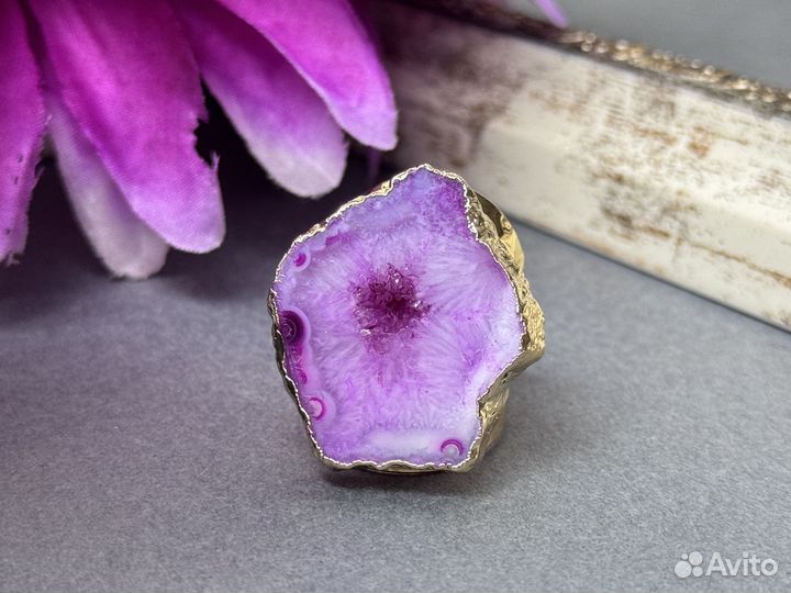 Кольцо с тонированным агатом