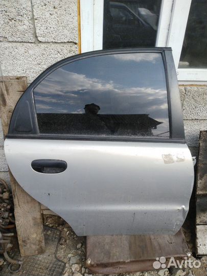 Дверь задняя правая на Ланос lanos с дефектом