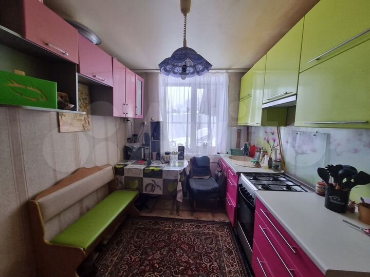 3-к. квартира, 60 м², 1/1 эт.