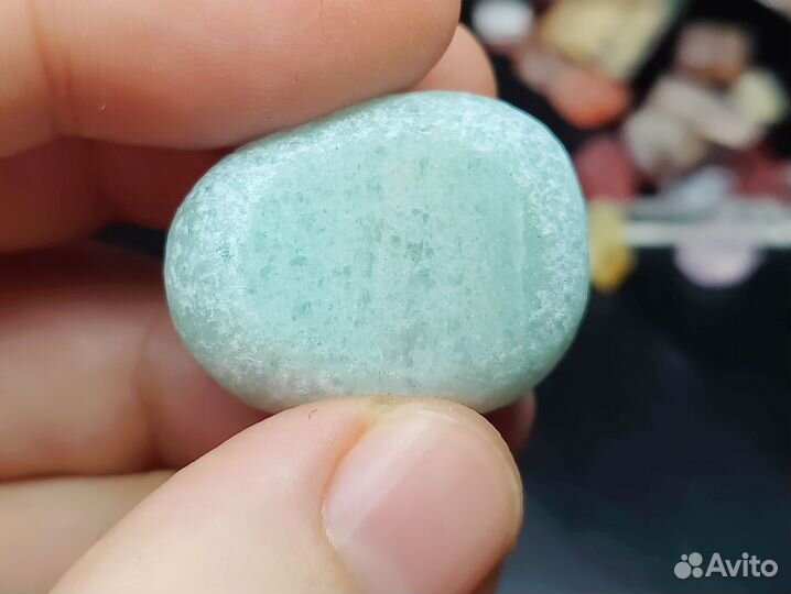 Авантюрин с окошком