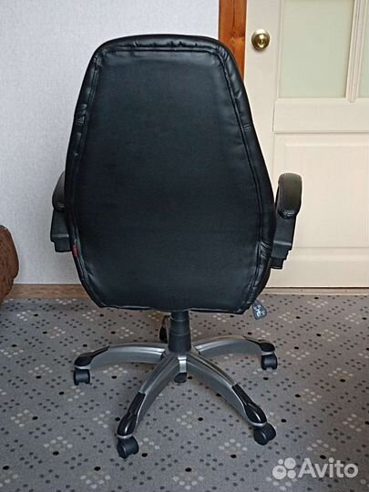 Компьютерное кресло (кресло руководителя)