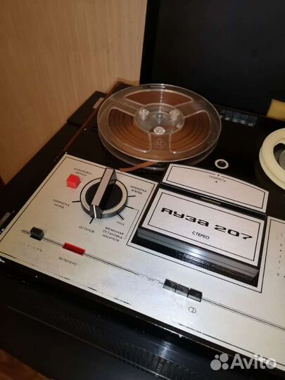 Катушечный магнитофон