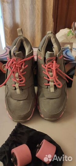 Кроссовки на роликах heelys