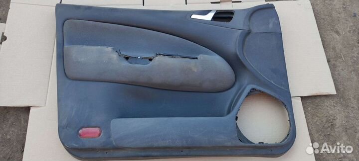 Обшивки дверей Skoda Octavia A4 Tour