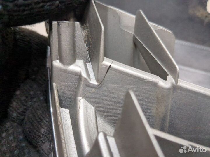 Решетка радиатора Subaru Tribeca (B9), 2008