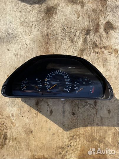 Mercedes-benz w210 щиток приборов механика