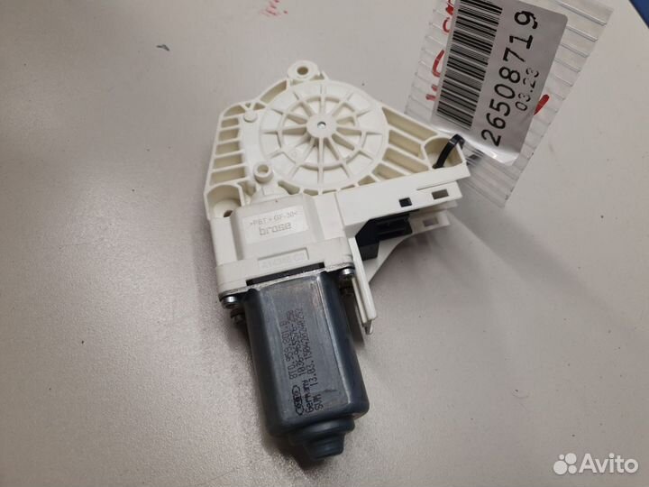 Моторчик стеклоподъёмника задний правый Audi A5 S5 8T Coupe Sportback 2008-2016