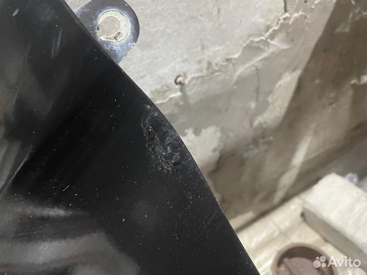 Передние крылья на LADA granta