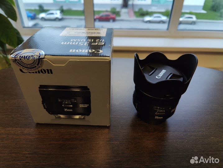 Canon EF 35mm F2 IS USM