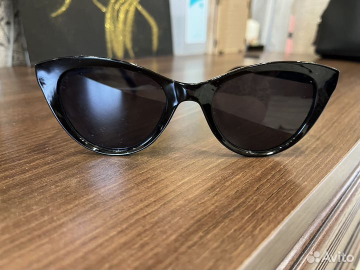 Солнцезащитные очки