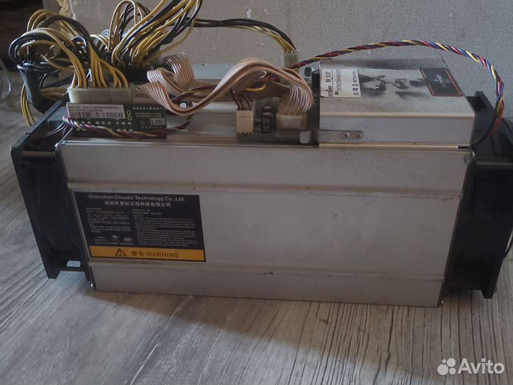 Antminer S9 13,5Th