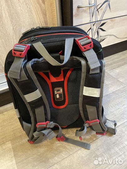 Школьный рюкзак артопедический