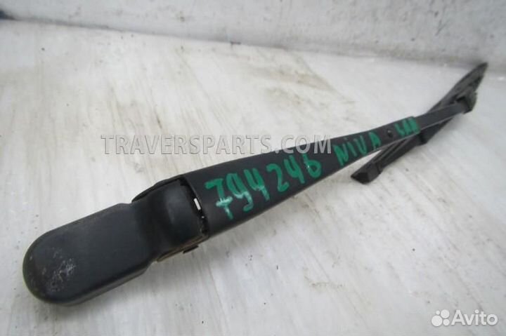 Поводок стеклоочистителя задний