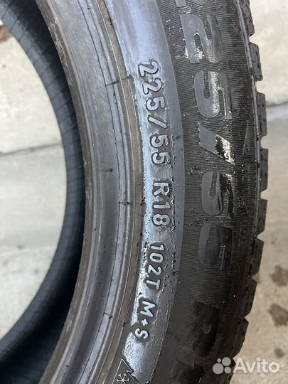 Pirelli Formula Ice 225/55 R18 102T