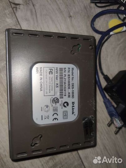 Свич d link des-1005d