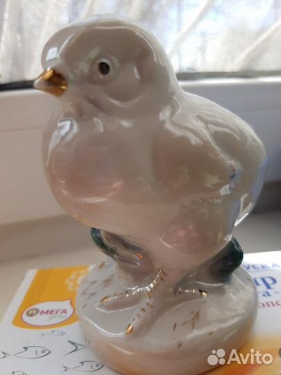 Статуэтка фарфоровая старая гжель Цыпленок