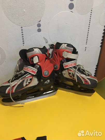 Коньки хоккейные