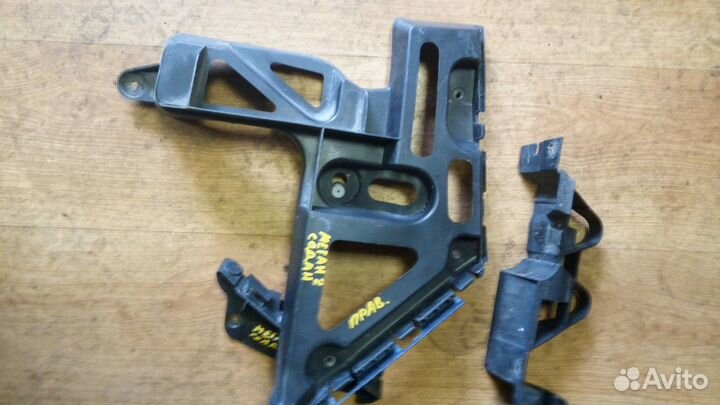 Крепление заднего бампера Рено Меган 2