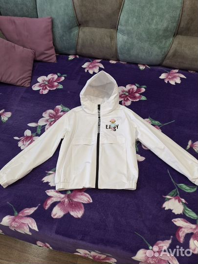 Ветровка новая