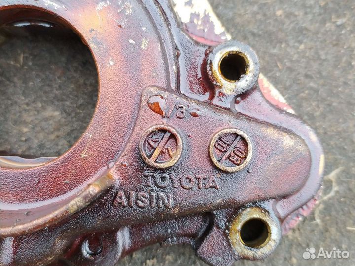 Клапанная крышка toyota corolla e120