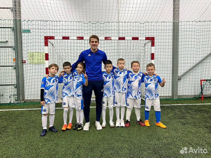 Тренер по футболу