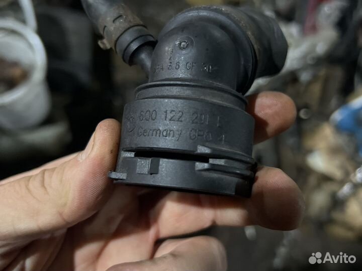 Флянец охлаждения VAG 6Q0122291E