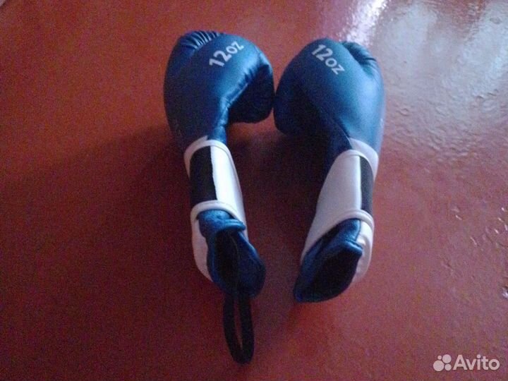 Боксерские перчатки 12 oz