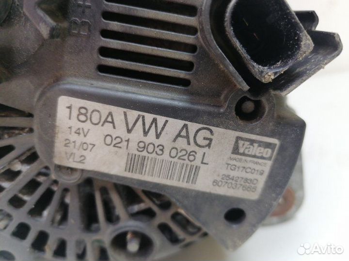 Генератор Volkswagen Passat B6 180А