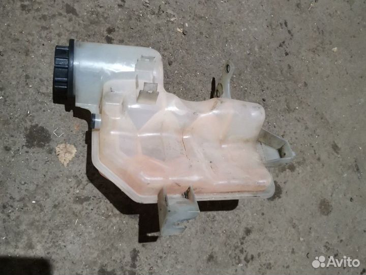 Расширительный бачок range Rover Sport. Discovery